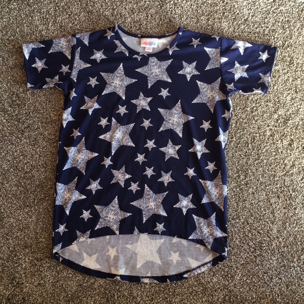 Brand new LulaRoe top